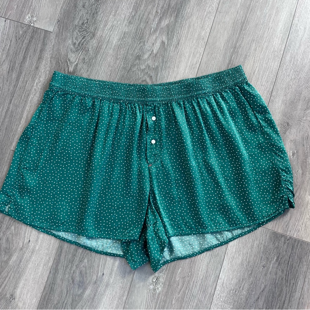 Aerie Green Polka Dot Shorts XL